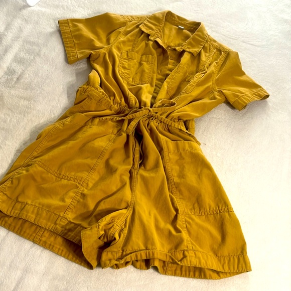 Old Navy Pants - Safari Style jS.